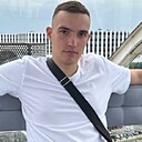 Максим, 23 года