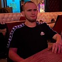 Макс, 22 года