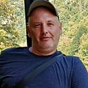 Миша, 42 года