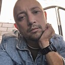Макс, 33 года