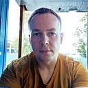 Михаил, 33 года