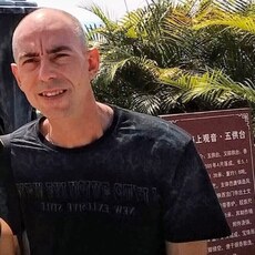 Фотография мужчины Валерий, 46 лет из г. Санкт-Петербург