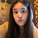 Бахор, 18 лет