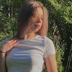 Фотография девушки Даша, 19 лет из г. Омск