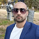 Антон, 33 года