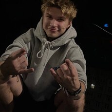 Фотография мужчины Денис, 19 лет из г. Владимир