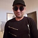 Ваге, 40 лет