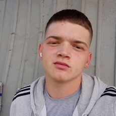 Фотография мужчины Илья, 21 год из г. Улан-Удэ