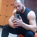 Адам, 33 года