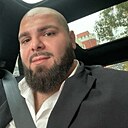 Leo, 31 год
