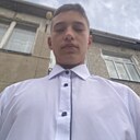 Арсений, 18 лет