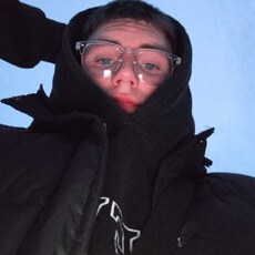 Фотография мужчины Юрий, 19 лет из г. Новосибирск