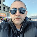 Давит, 49 лет