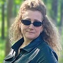 La Maestra, 44 года