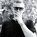 Виктор, 33 года