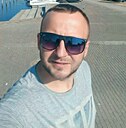 Антон, 37 лет