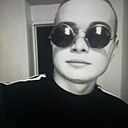 Роман, 19 лет