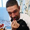 Михаил, 32 года