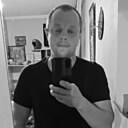 Витя, 33 года