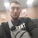 Армани, 37 лет