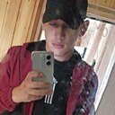 Денис, 22 года