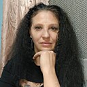 Ketrin Pirs, 33 года
