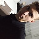 Роман, 23 года