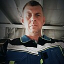 Ден, 44 года