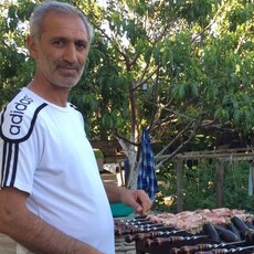 Фотография мужчины Levon, 54 года из г. Каменск-Шахтинский