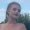 Поля, 18 лет