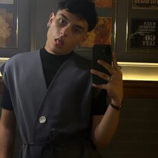 Фотография мужчины Ренат, 20 лет из г. Киев