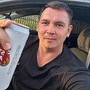 Макс, 33 года