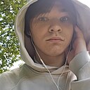 Толя, 18 лет