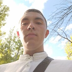 Фотография мужчины Виталик, 20 лет из г. Аксай
