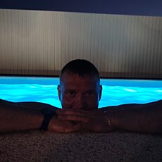 Фотография мужчины Viktor, 40 лет из г. Саратов