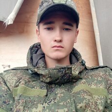 Фотография мужчины Макс, 18 лет из г. Буйнакск