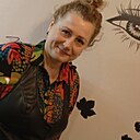 La Maestra, 44 года