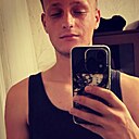 Артур, 24 года