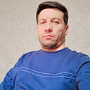 Oybek, 42 года