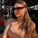 Горячая, 30 лет