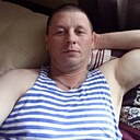Ден, 44 года