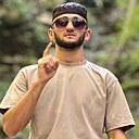 Абуталип, 20 лет