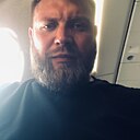 Илья, 33 года