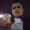 Islom, 22 года