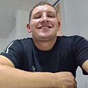 Roman, 25 лет