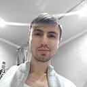 Денис, 24 года