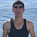 Вардан, 33 года