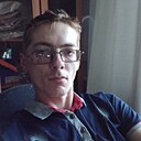 Максим, 24 года