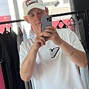 Максим, 24 года