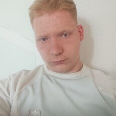 Фотография мужчины Артём, 21 год из г. Гродно